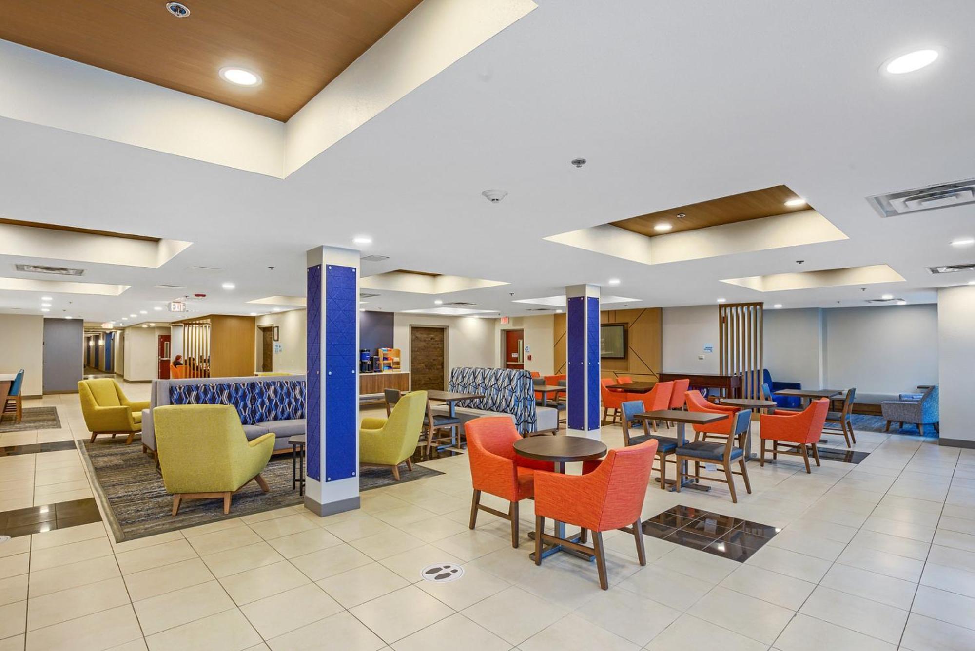 Holiday Inn Express - Gulfport Beach By Ihg Exterior foto