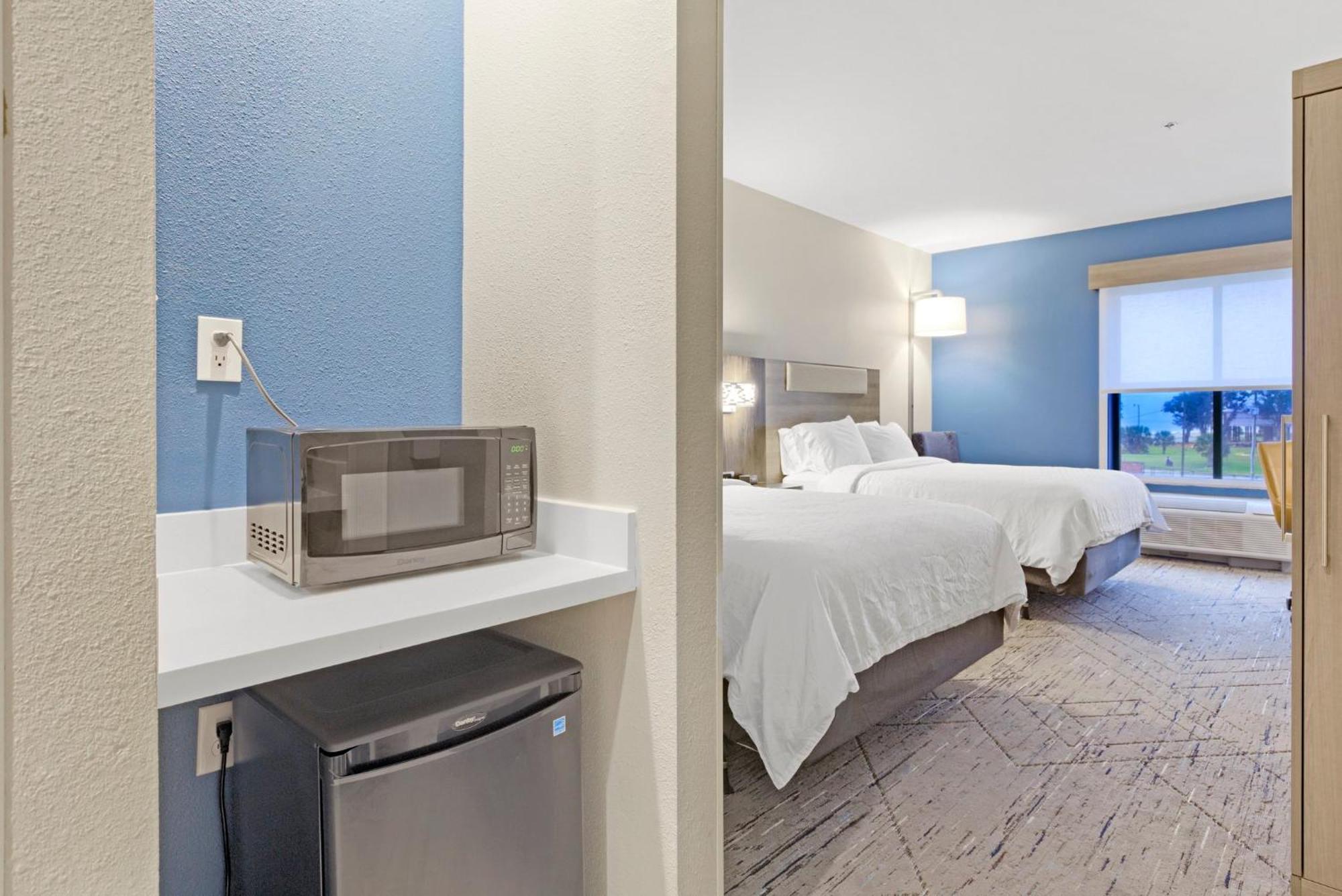 Holiday Inn Express - Gulfport Beach By Ihg Exterior foto